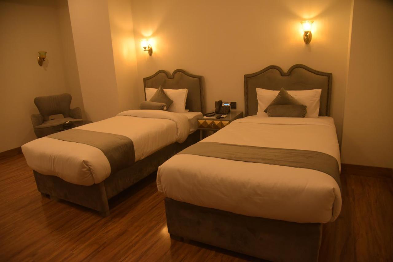 The Rich Hotel & Apartments Λαχόρη Εξωτερικό φωτογραφία