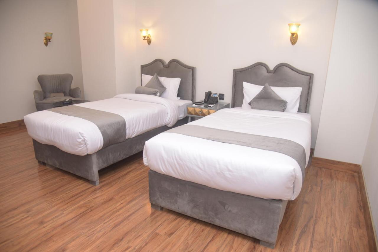The Rich Hotel & Apartments Λαχόρη Εξωτερικό φωτογραφία