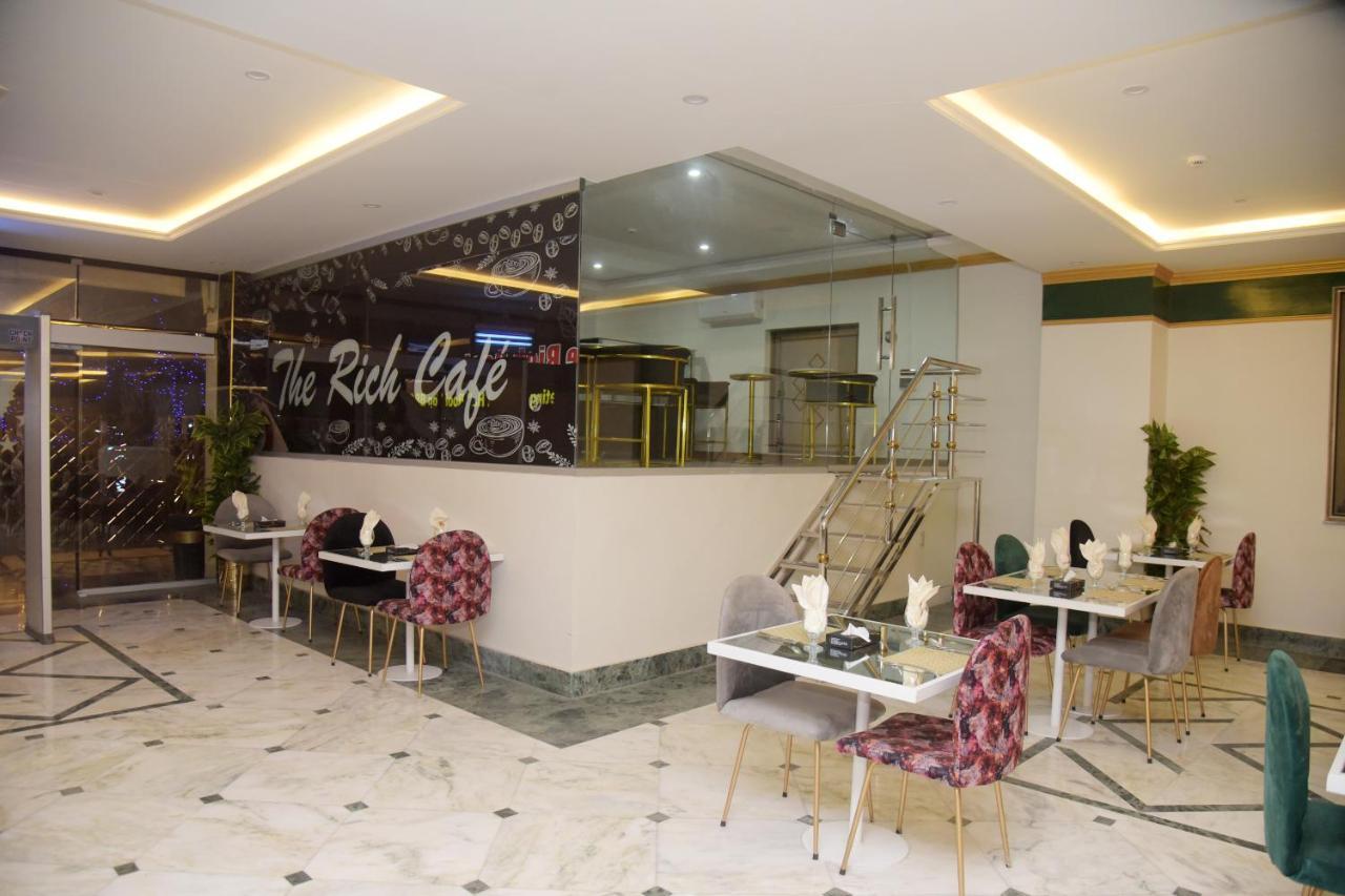 The Rich Hotel & Apartments Λαχόρη Εξωτερικό φωτογραφία