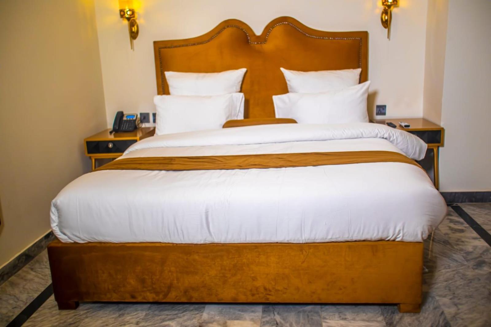 The Rich Hotel & Apartments Λαχόρη Εξωτερικό φωτογραφία