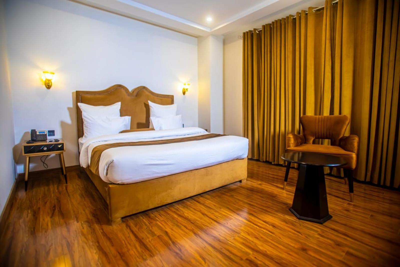 The Rich Hotel & Apartments Λαχόρη Εξωτερικό φωτογραφία