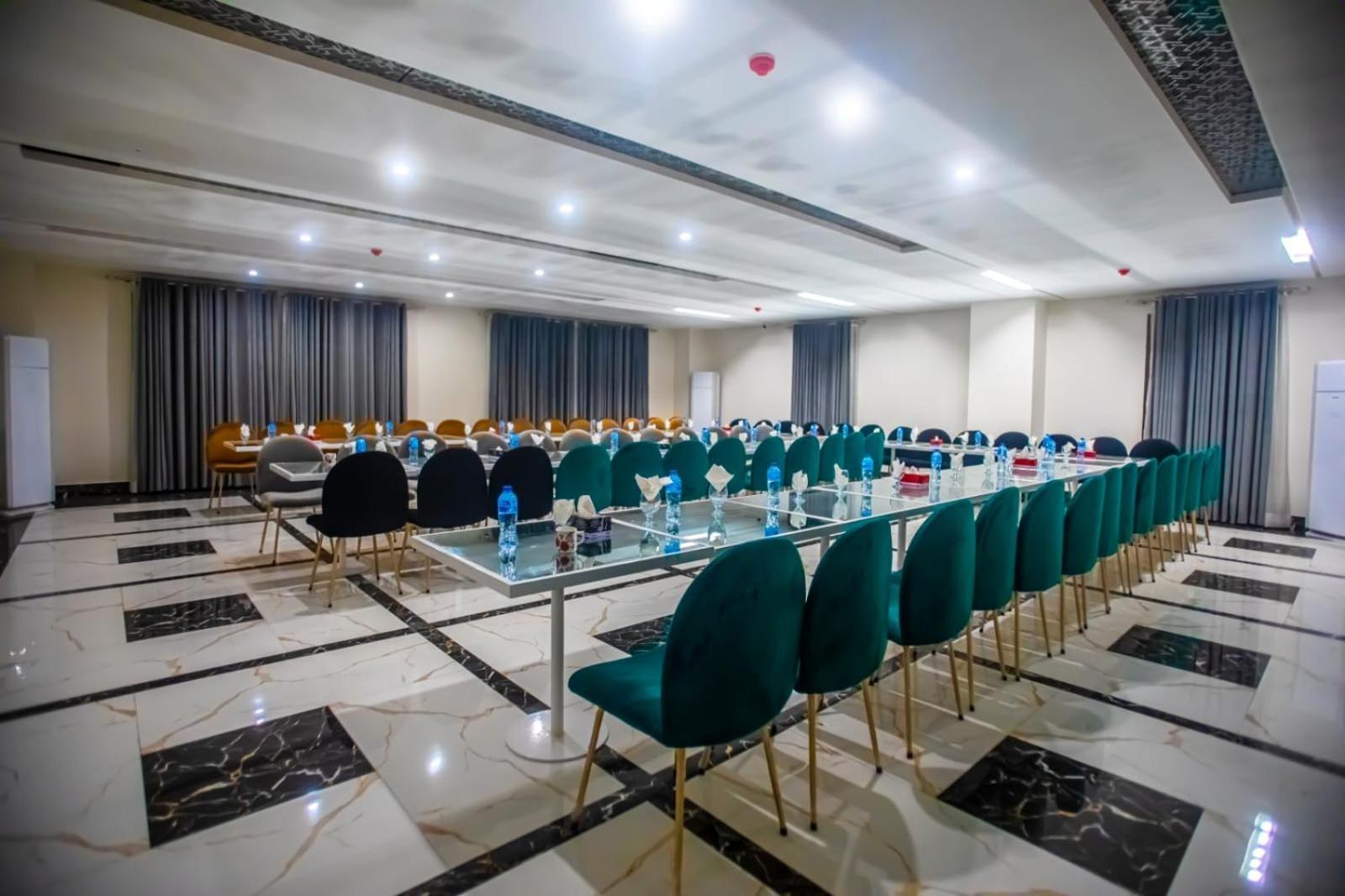 The Rich Hotel & Apartments Λαχόρη Εξωτερικό φωτογραφία