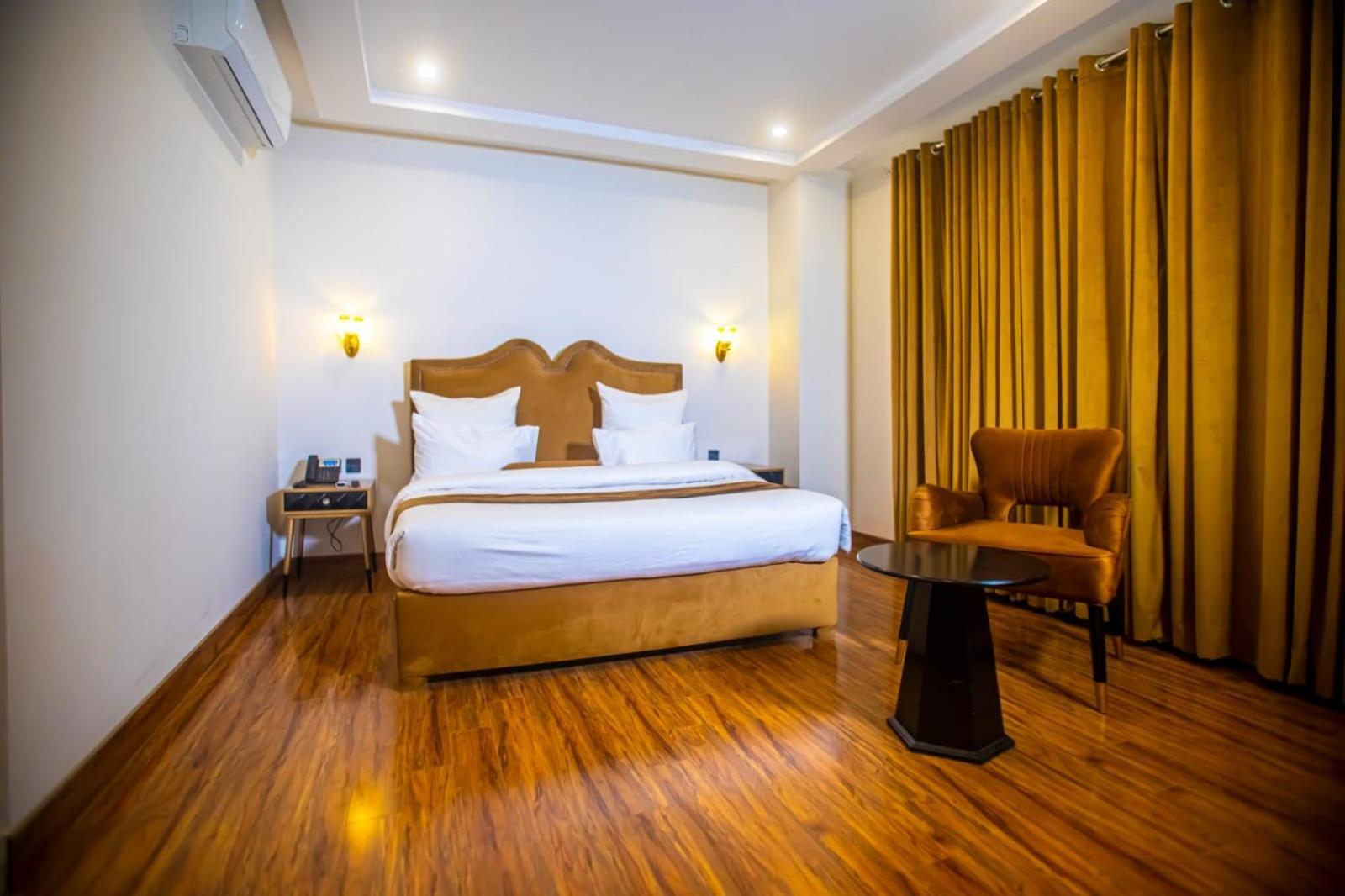 The Rich Hotel & Apartments Λαχόρη Εξωτερικό φωτογραφία