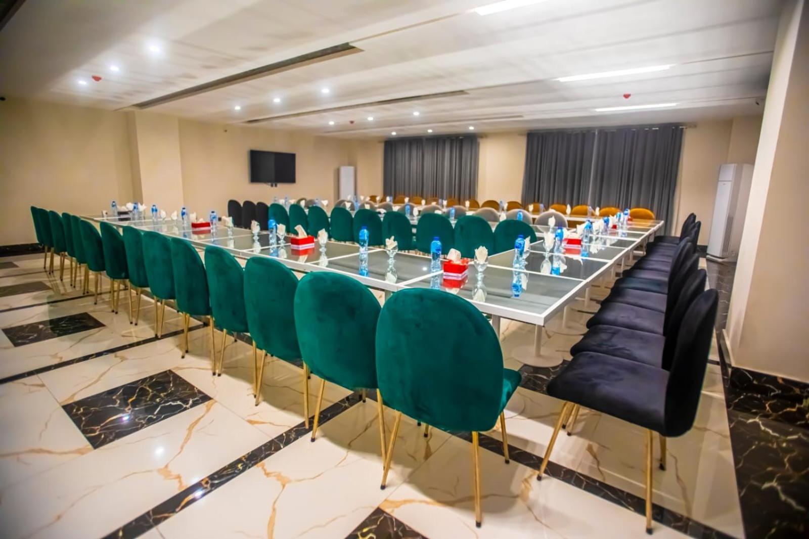 The Rich Hotel & Apartments Λαχόρη Εξωτερικό φωτογραφία